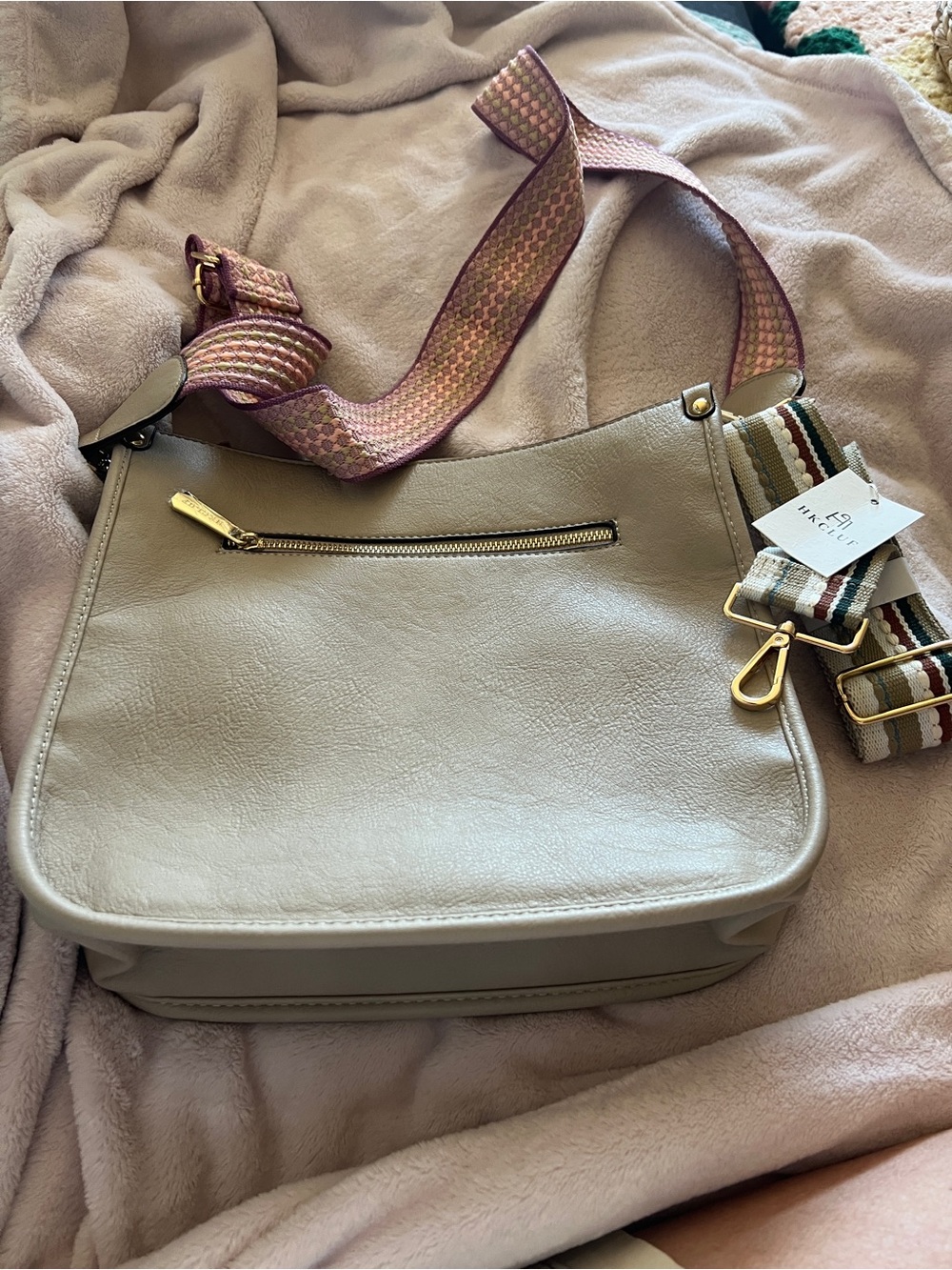 HKCLUF women’s Vegan Crossbody Bag in Light Gray with Decorative Strap